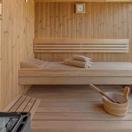 Lovely In With Sauna Будинок відпочинку Пореч