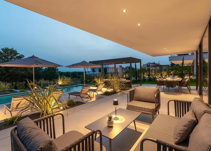 Lovely In With Sauna Пореч