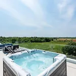 Сasa de vacaciones Lovely In With Sauna *
