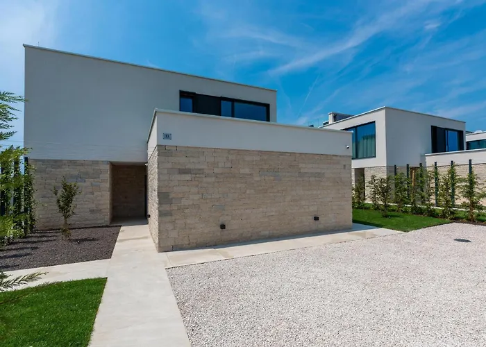 Nyaraló Lovely In With Sauna *