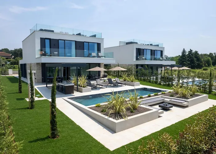 Dom wakacyjny Lovely In With Sauna Poreč