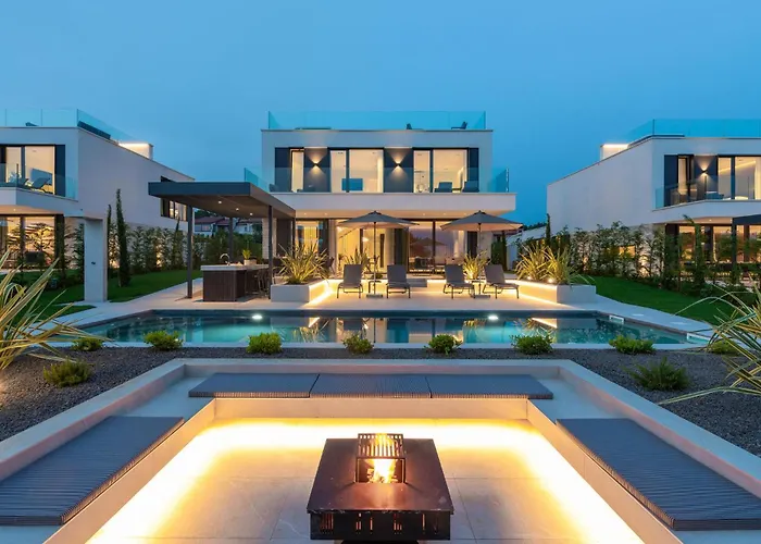 Dom wakacyjny Lovely In With Sauna *