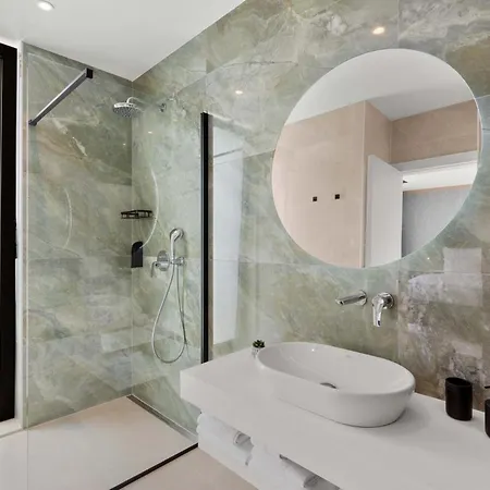 Nyaraló Lovely In With Sauna