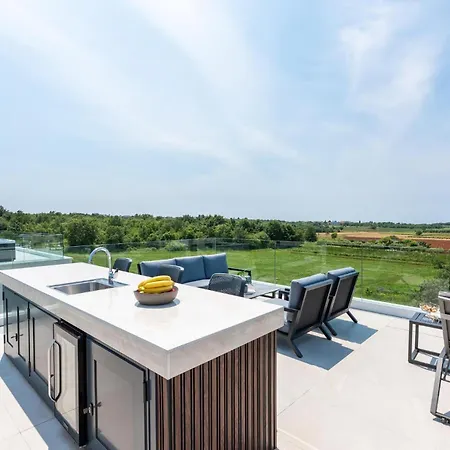 Lovely In With Sauna Poreč