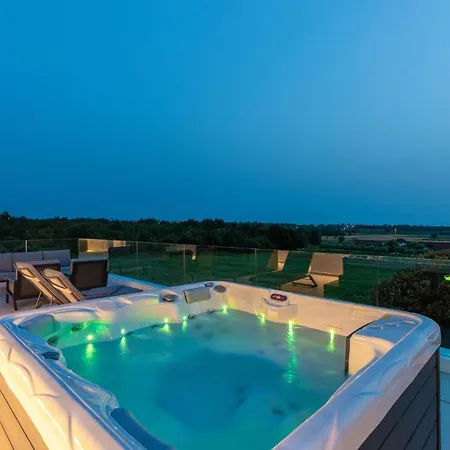 Lovely In With Sauna