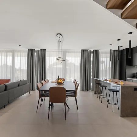 Lovely In With Sauna Nyaraló Poreč