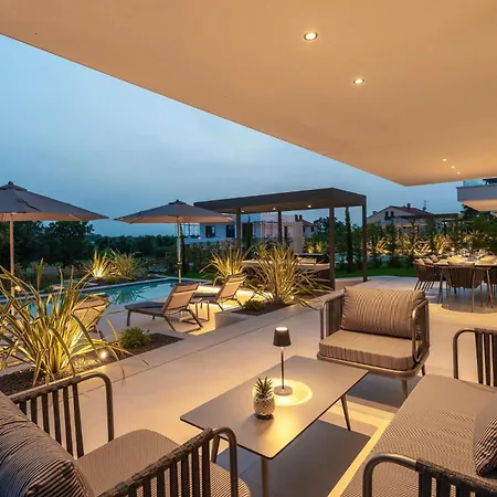 Lovely In With Sauna Poreč